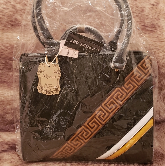 Handbag - Picture 1 of 5